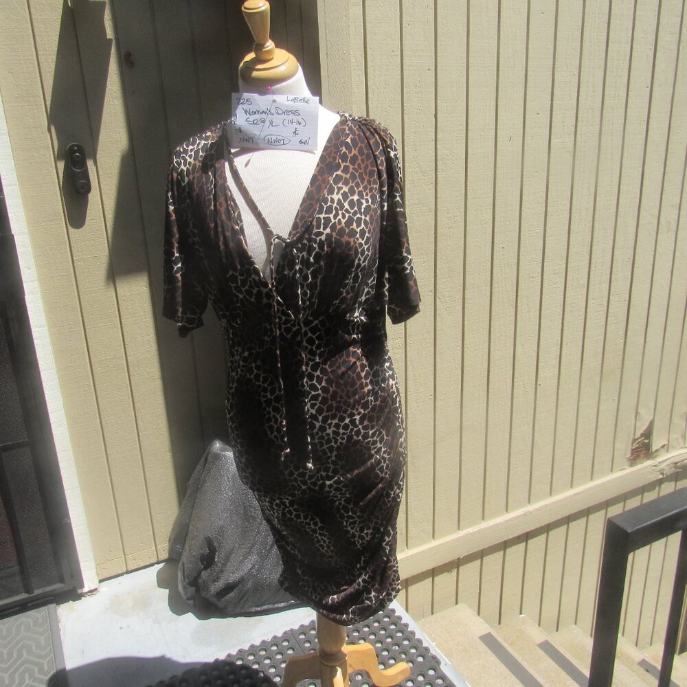 #225  NEW WOMEN'S LEOPARD PRINT DRESS BY LaBELLE  (SIZE XL  -  14)